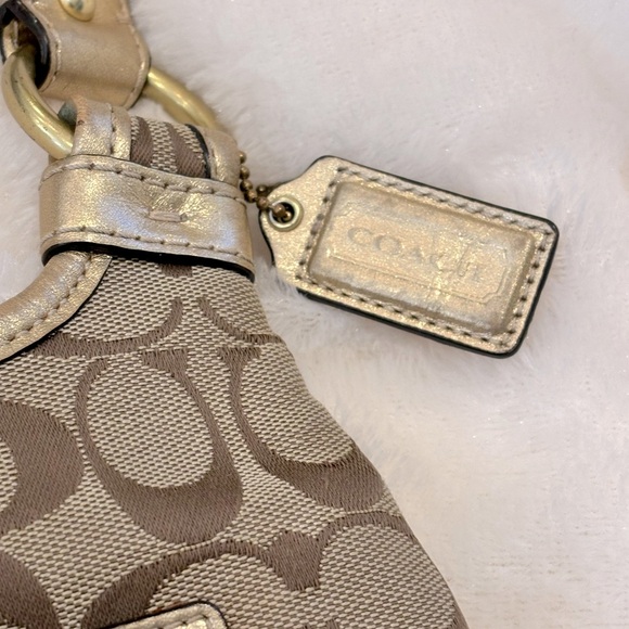 Coach crossbody monogram bag with gold detailing Vintage - Picture 6 of 11
